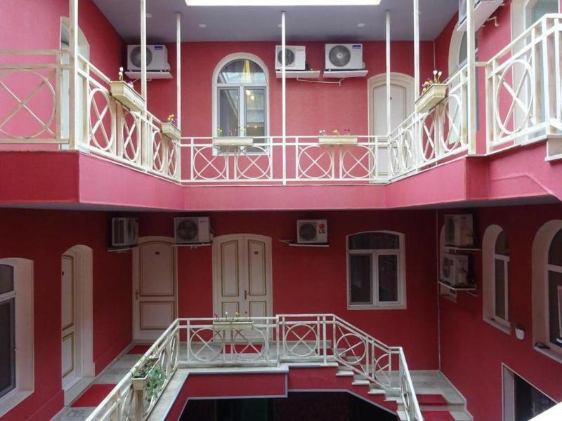Jireh Hotel Bakoe Buitenkant foto